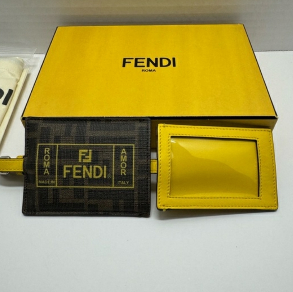 💖100% Authentic FENDI Luggage Tag, Special Limited Edition FENDI Bag Tag - Picture 5 of 12